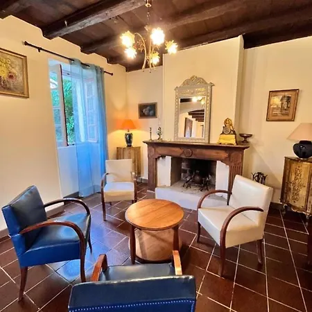 Prázdninový dům A Funtanella, Maison De Caractere Situe Entre Montagne Et Mer Tavera