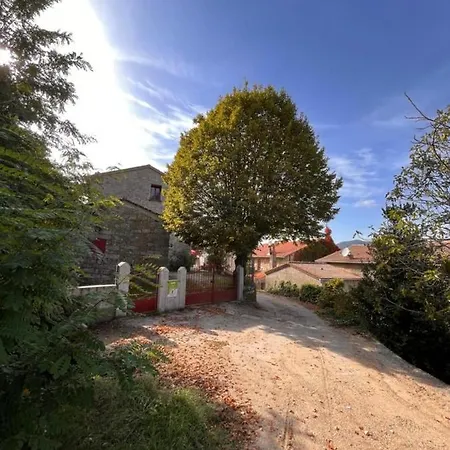 A Funtanella, Maison De Caractere Situe Entre Montagne Et Mer
