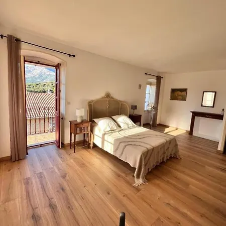 A Funtanella, Maison De Caractere Situe Entre Montagne Et Holiday home Tavera
